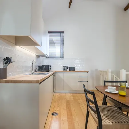 Albertina Carlos Alberto By Aspasios Apartment