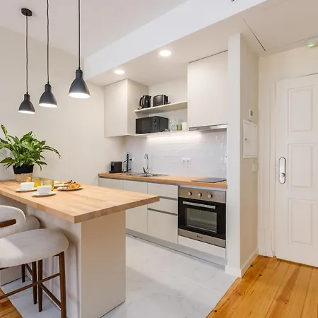 Albertina Carlos Alberto By Aspasios Porto